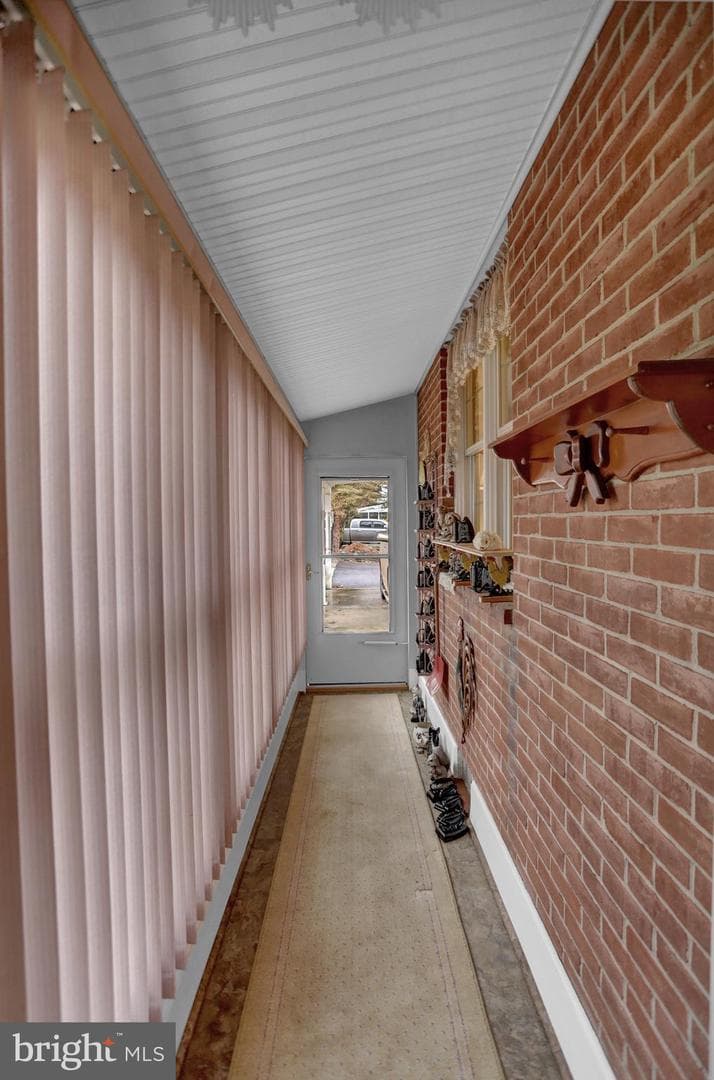 1209 Woodland Court photo 14