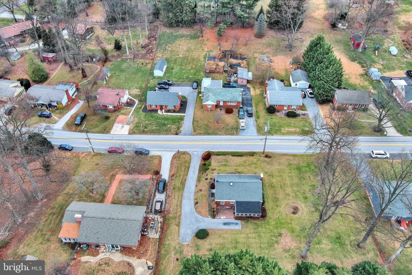 135 Smith Avenue photo 33