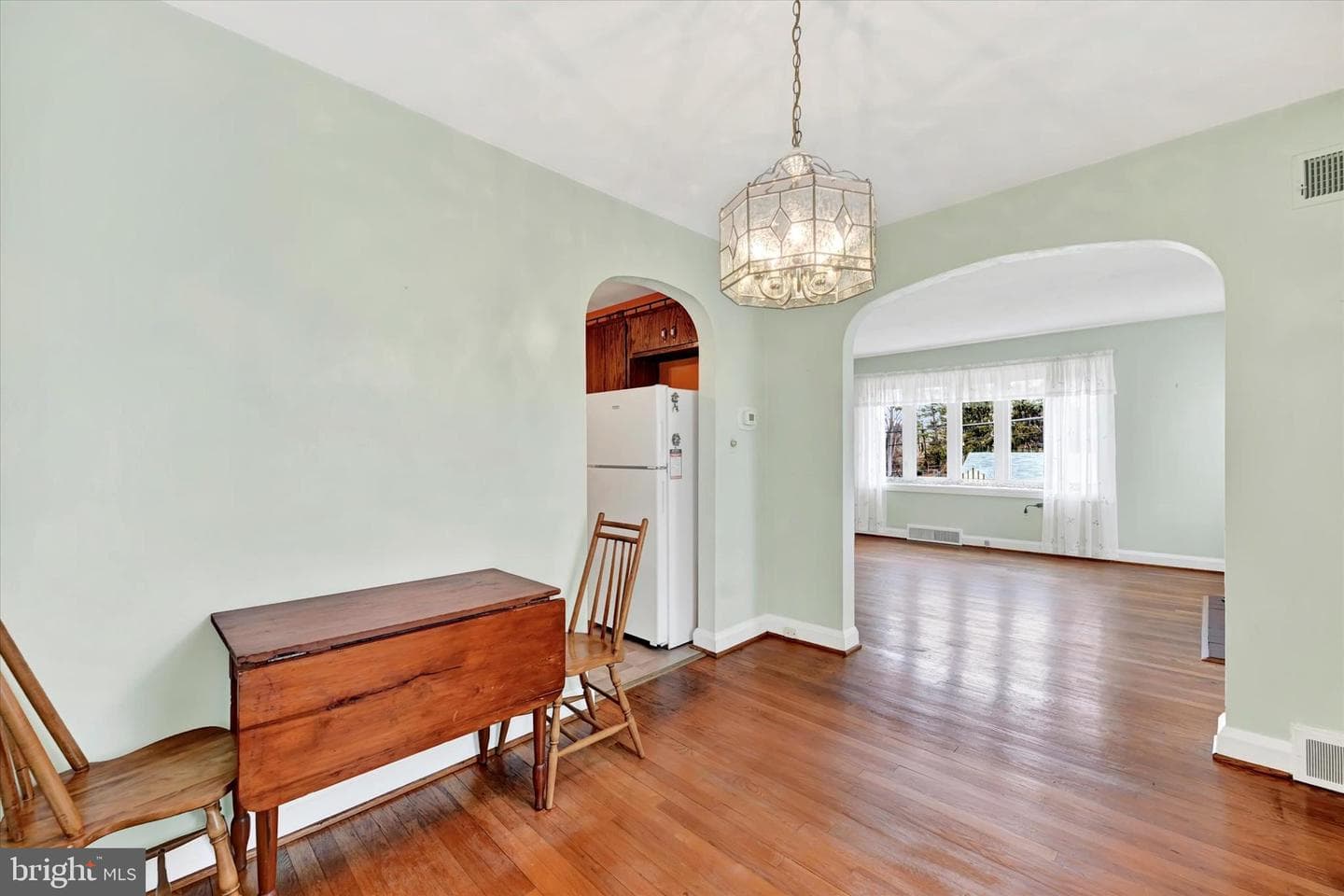 135 Smith Avenue photo 7