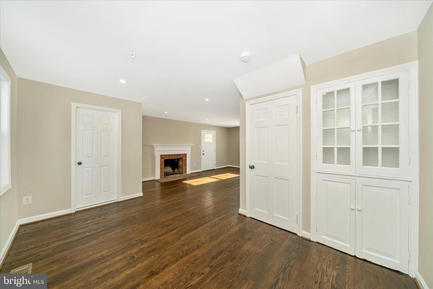 2514 W Liberty Road photo 14