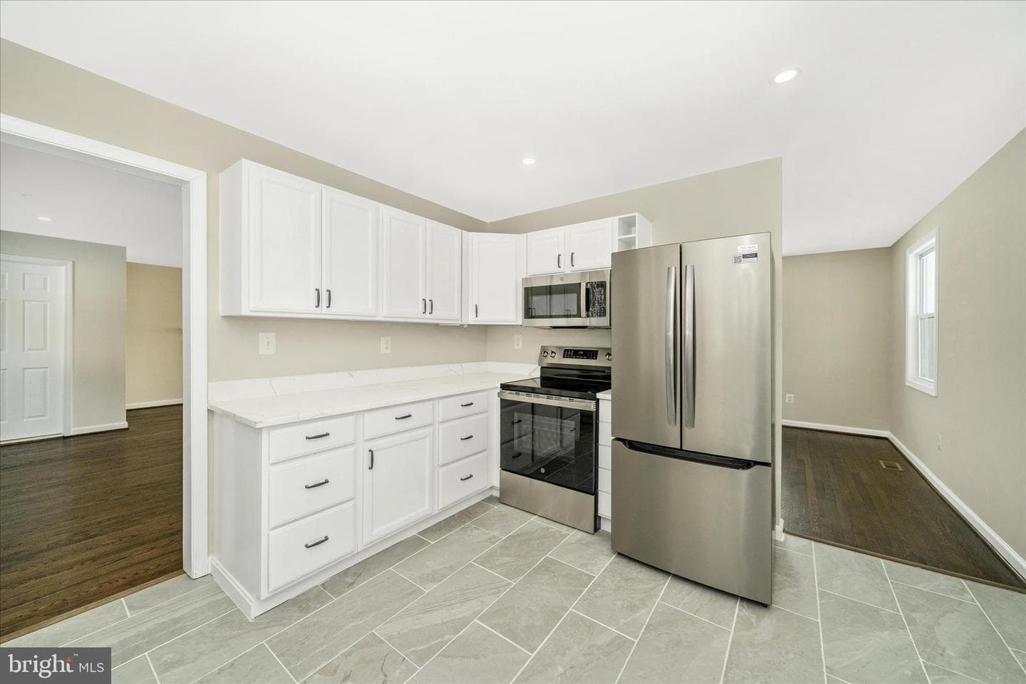 2514 W Liberty Road photo 15