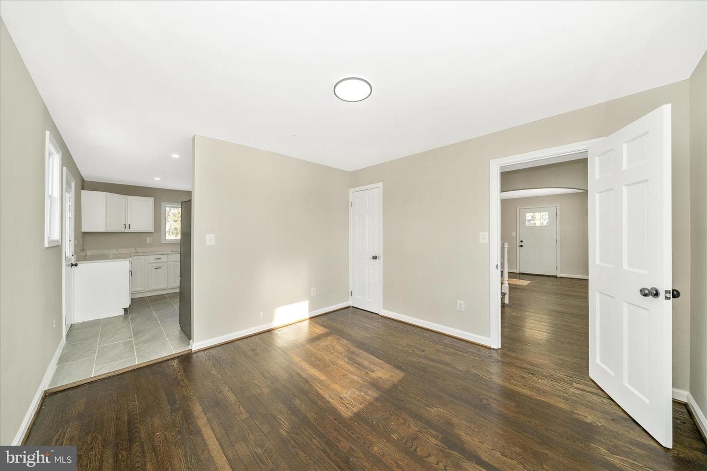 2514 W Liberty Road photo 22