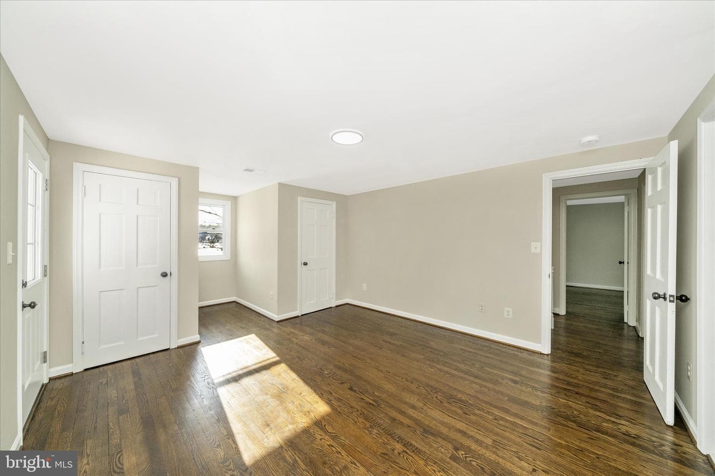 2514 W Liberty Road photo 26