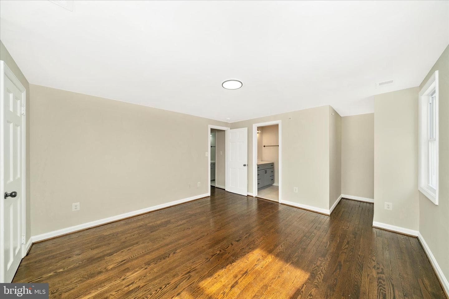 2514 W Liberty Road photo 27