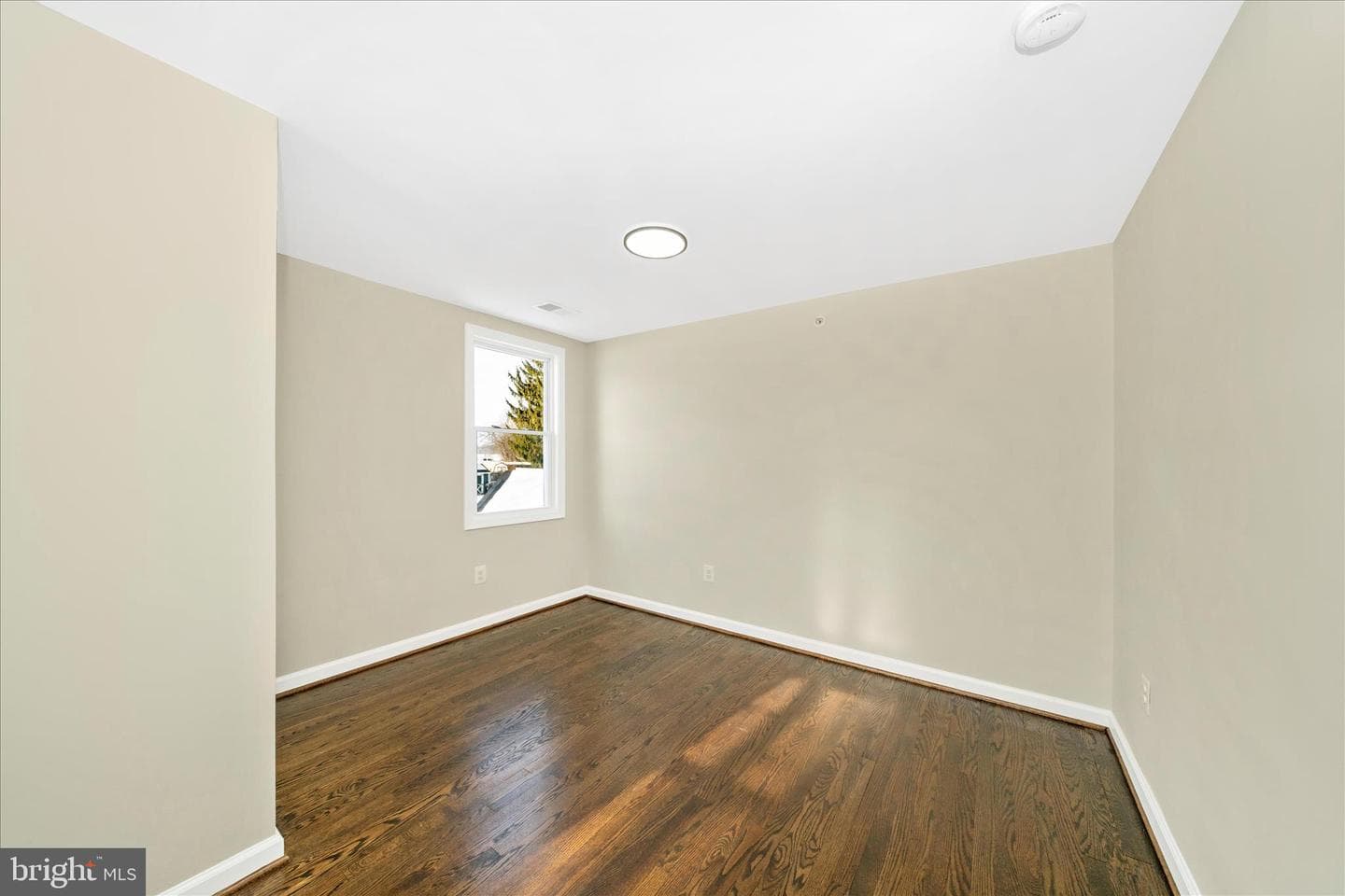 2514 W Liberty Road photo 36