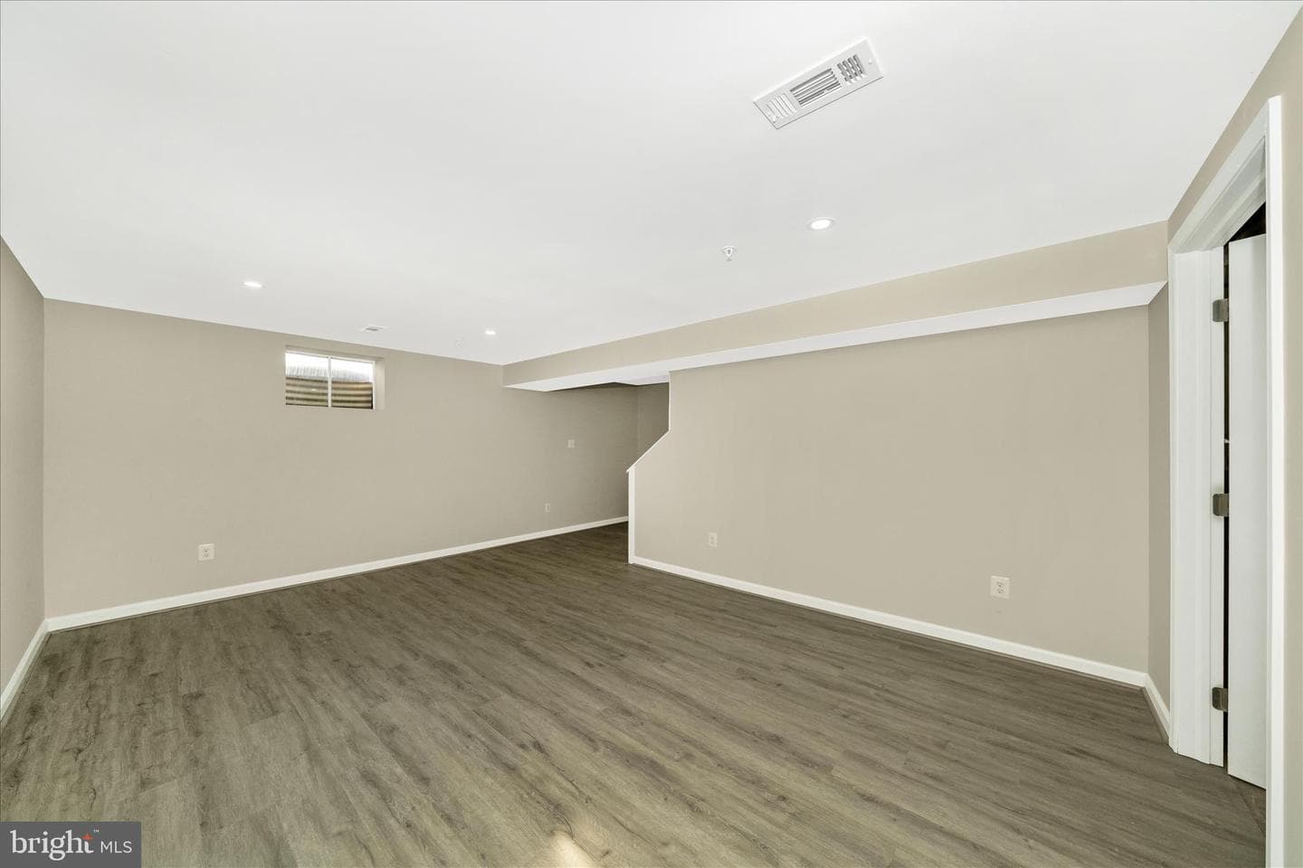2514 W Liberty Road photo 39