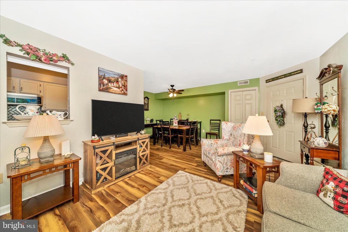 3815 Sunnyfield Court #2c photo 8