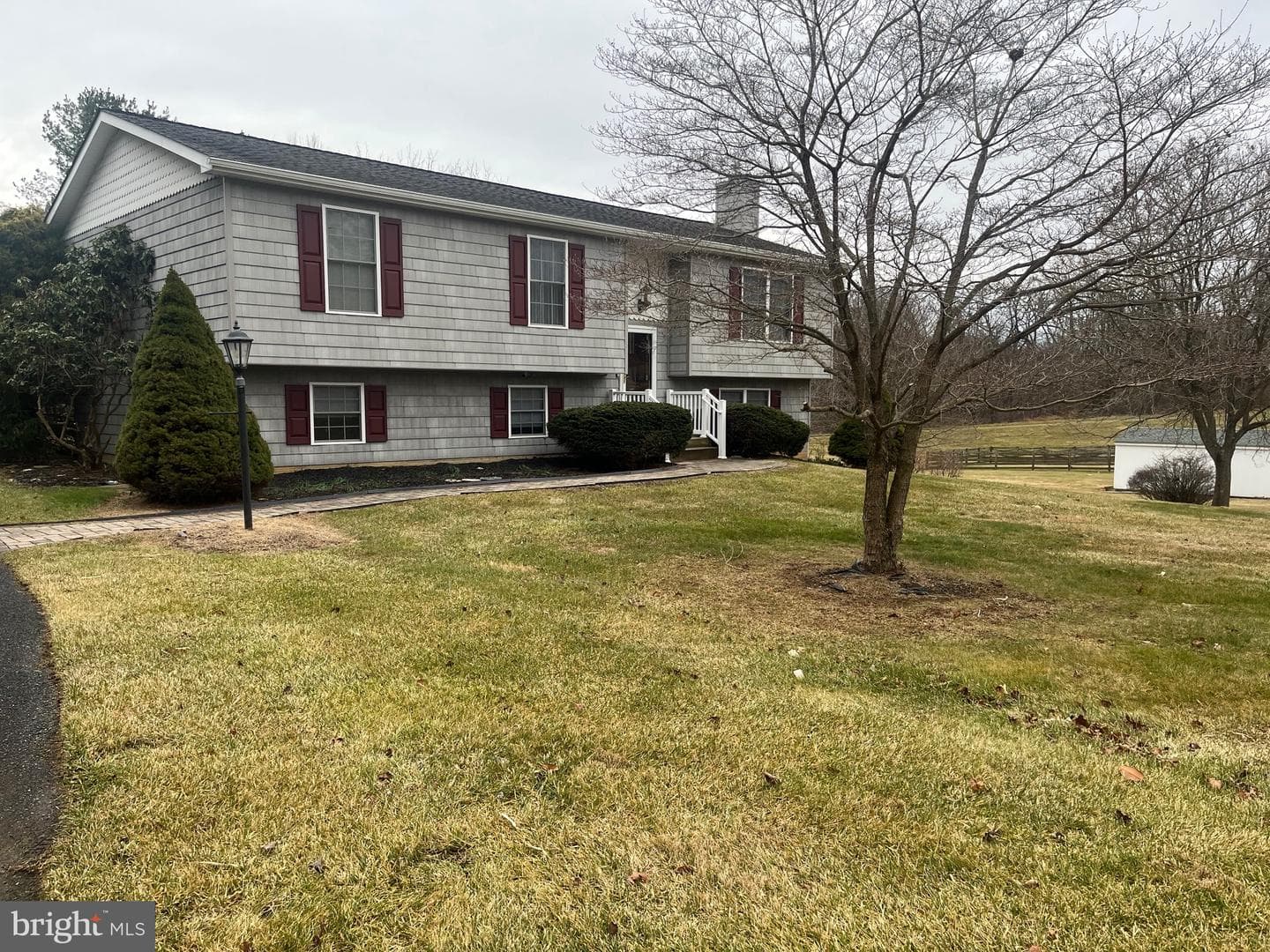 633 Canyon Court
