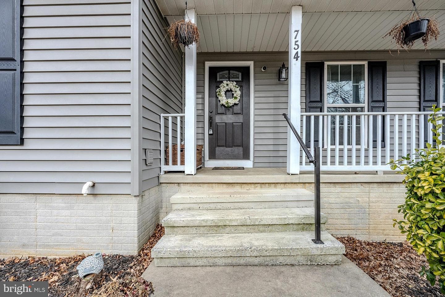 754 Mulligan Lane photo 5