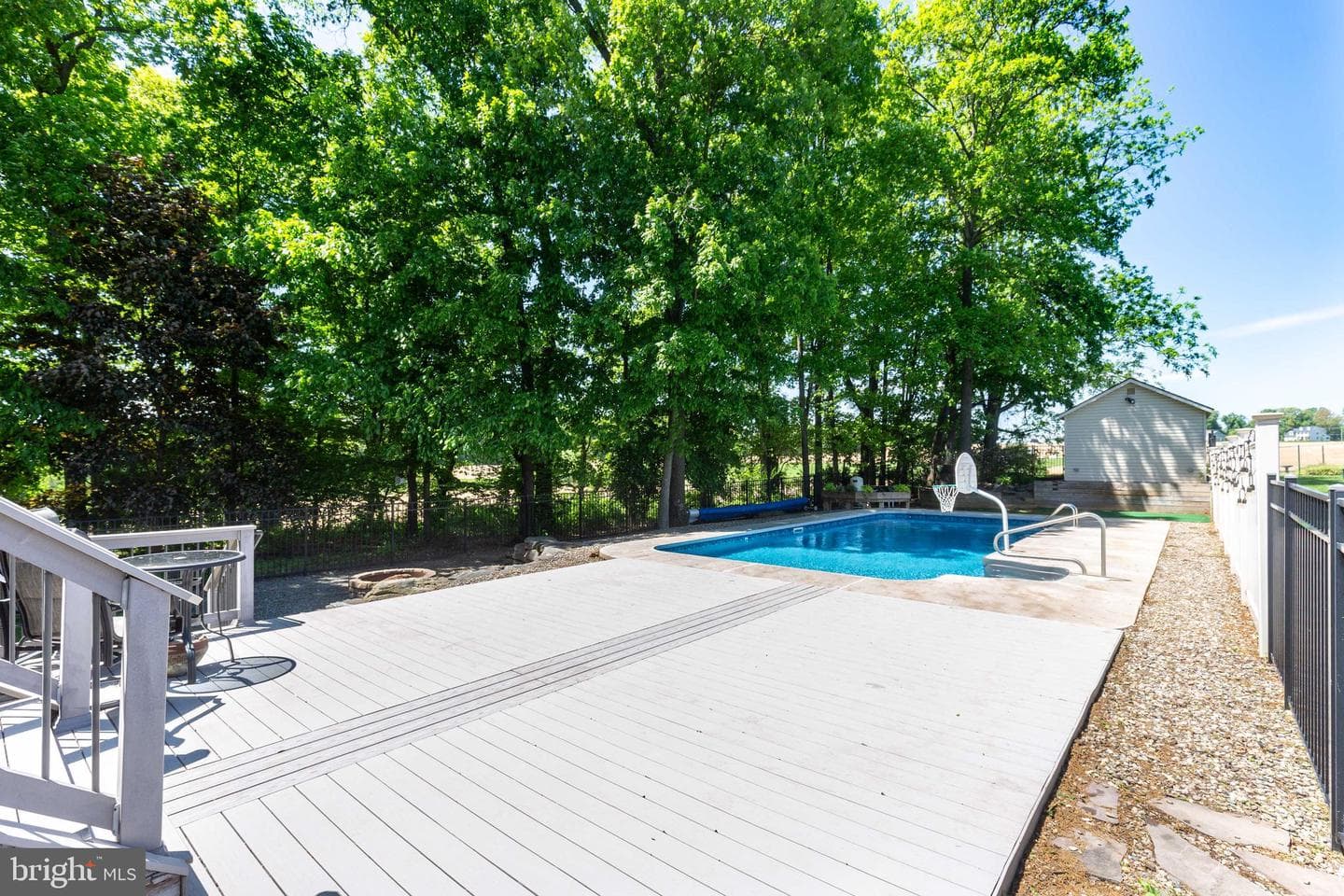 202 Almar Drive photo 14