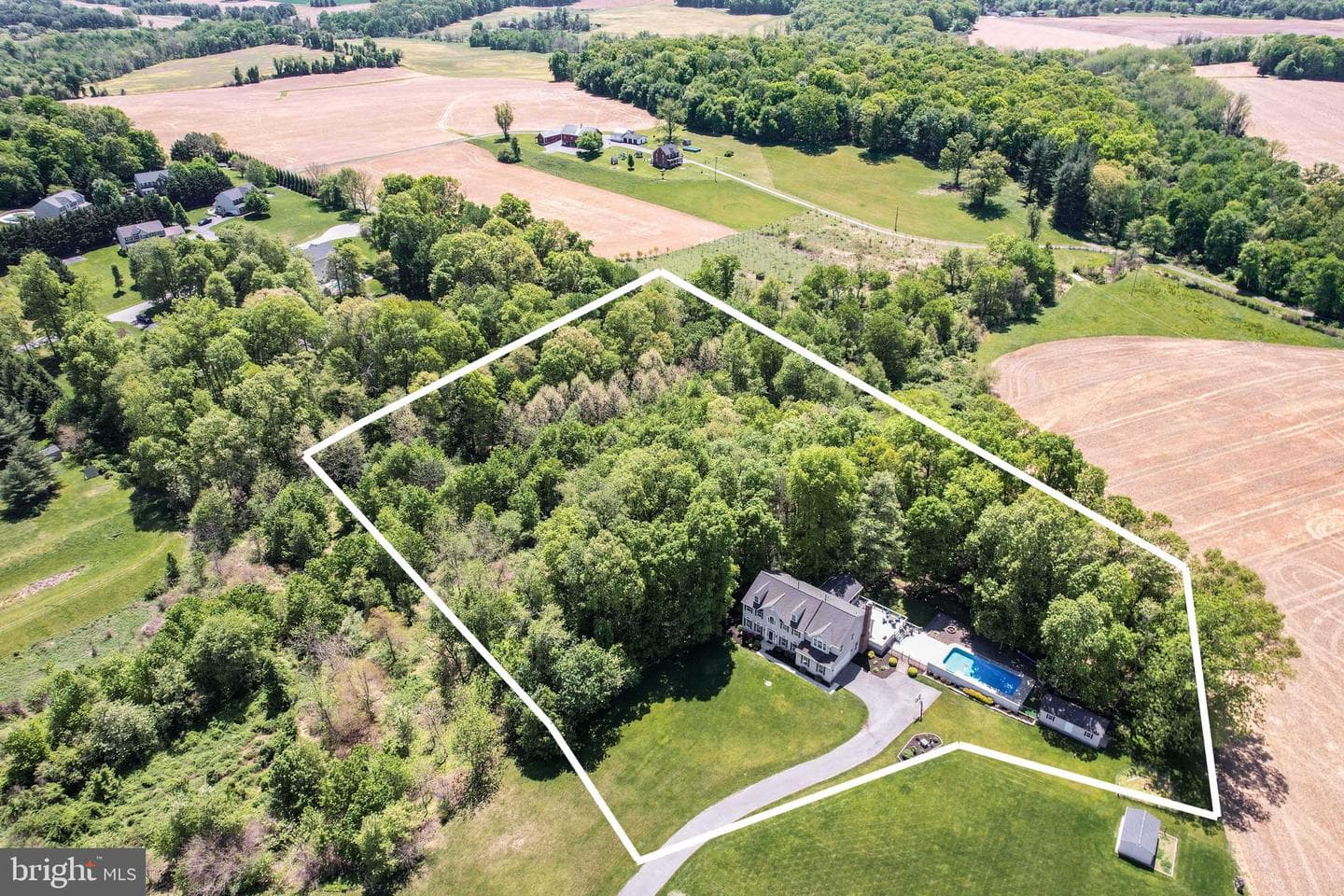 202 Almar Drive photo 26
