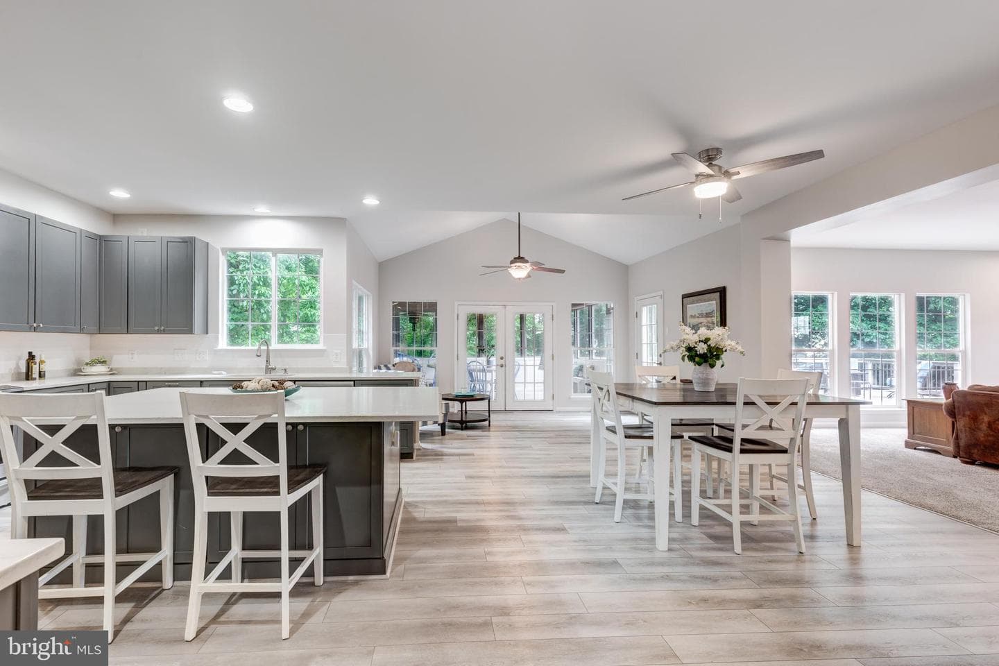 202 Almar Drive photo 41