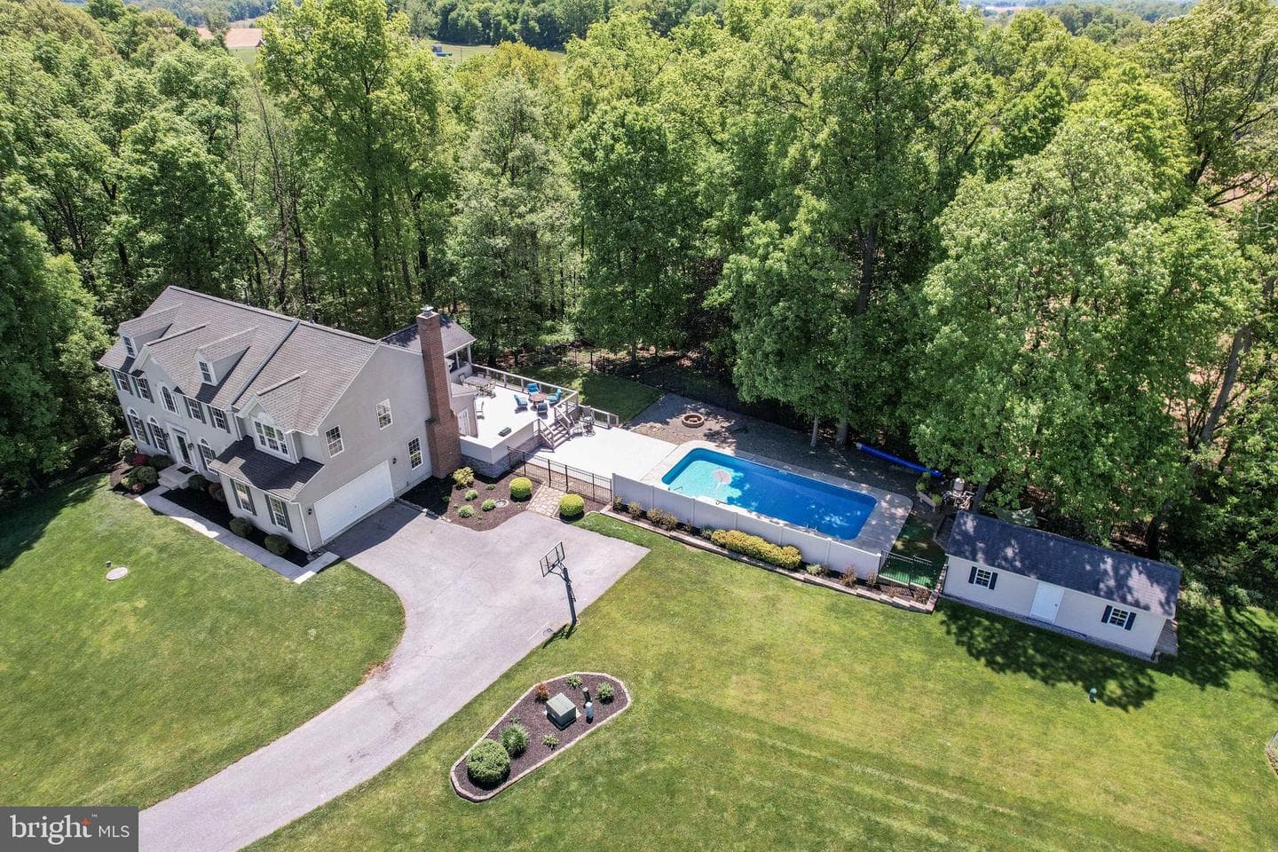 202 Almar Drive photo 5
