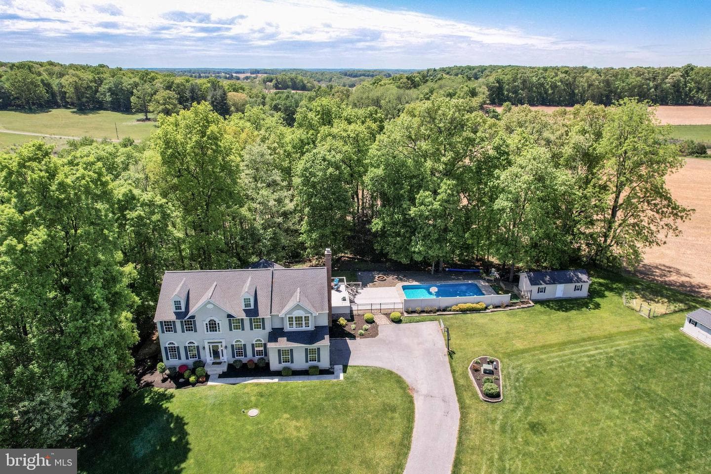 202 Almar Drive photo 6