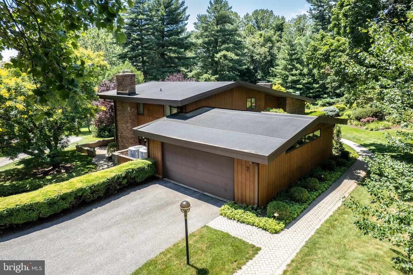 7 Pine Hill Drive photo 4