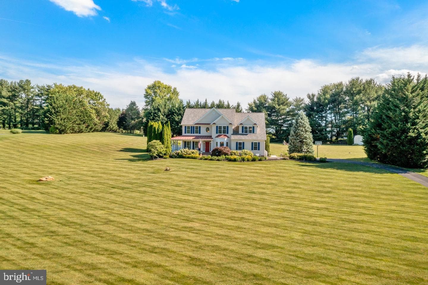 1687 Village Green Drive photo 3