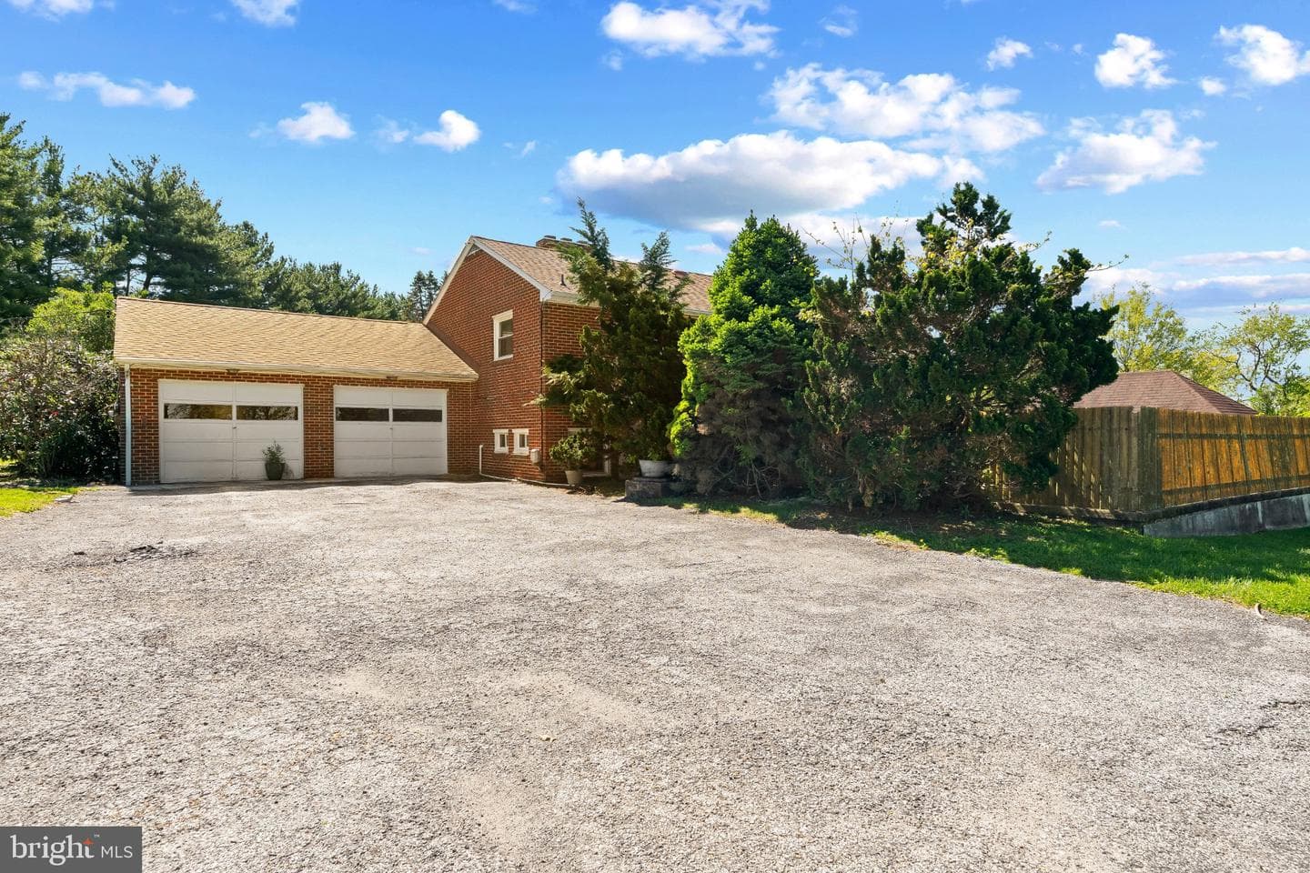 5422 Woodbine Road photo 3