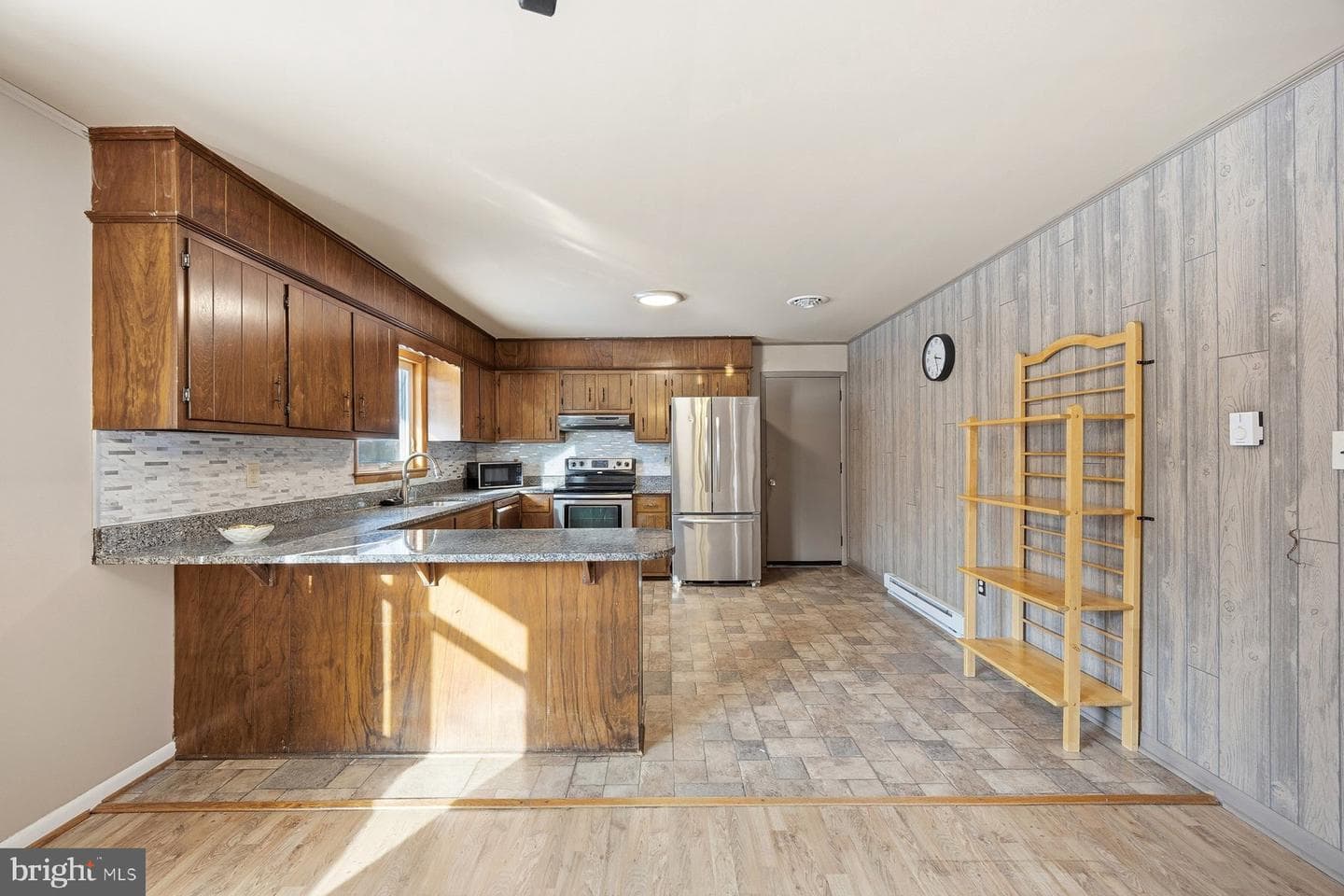 5884 Woodbine Road photo 12