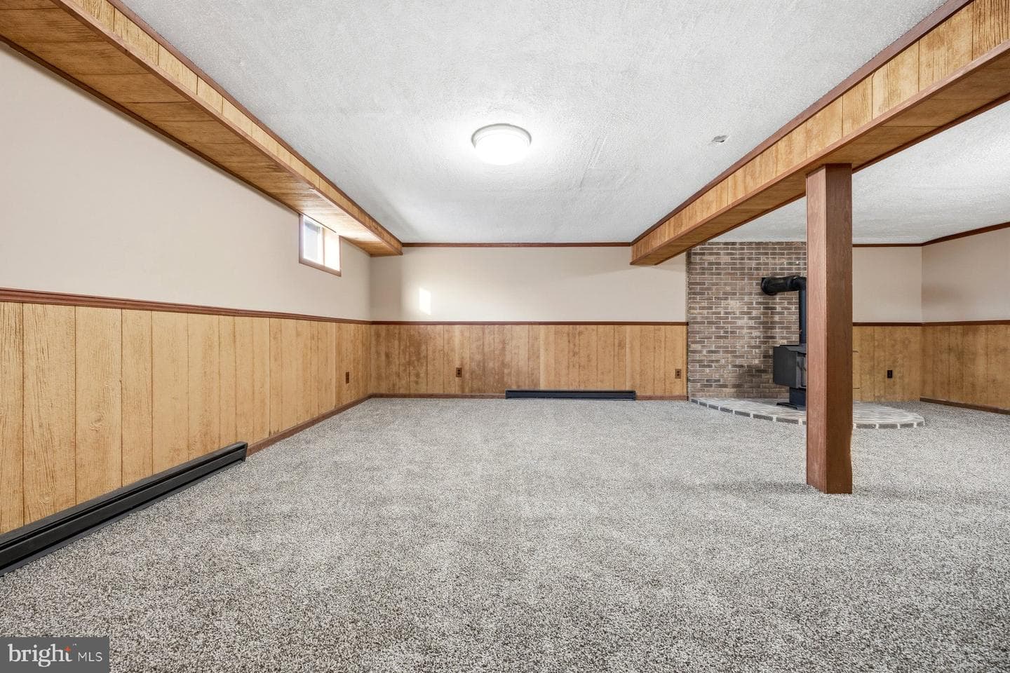 5884 Woodbine Road photo 32