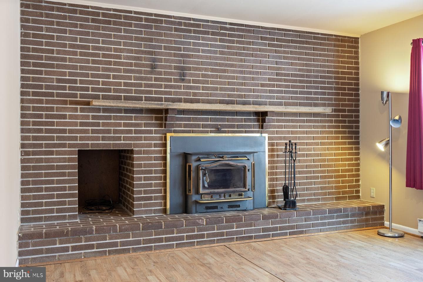 5884 Woodbine Road photo 7