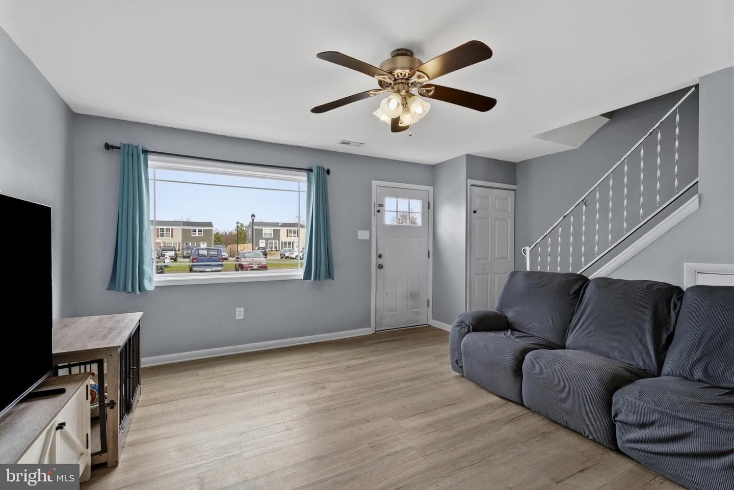 526 Daisy Drive photo 6