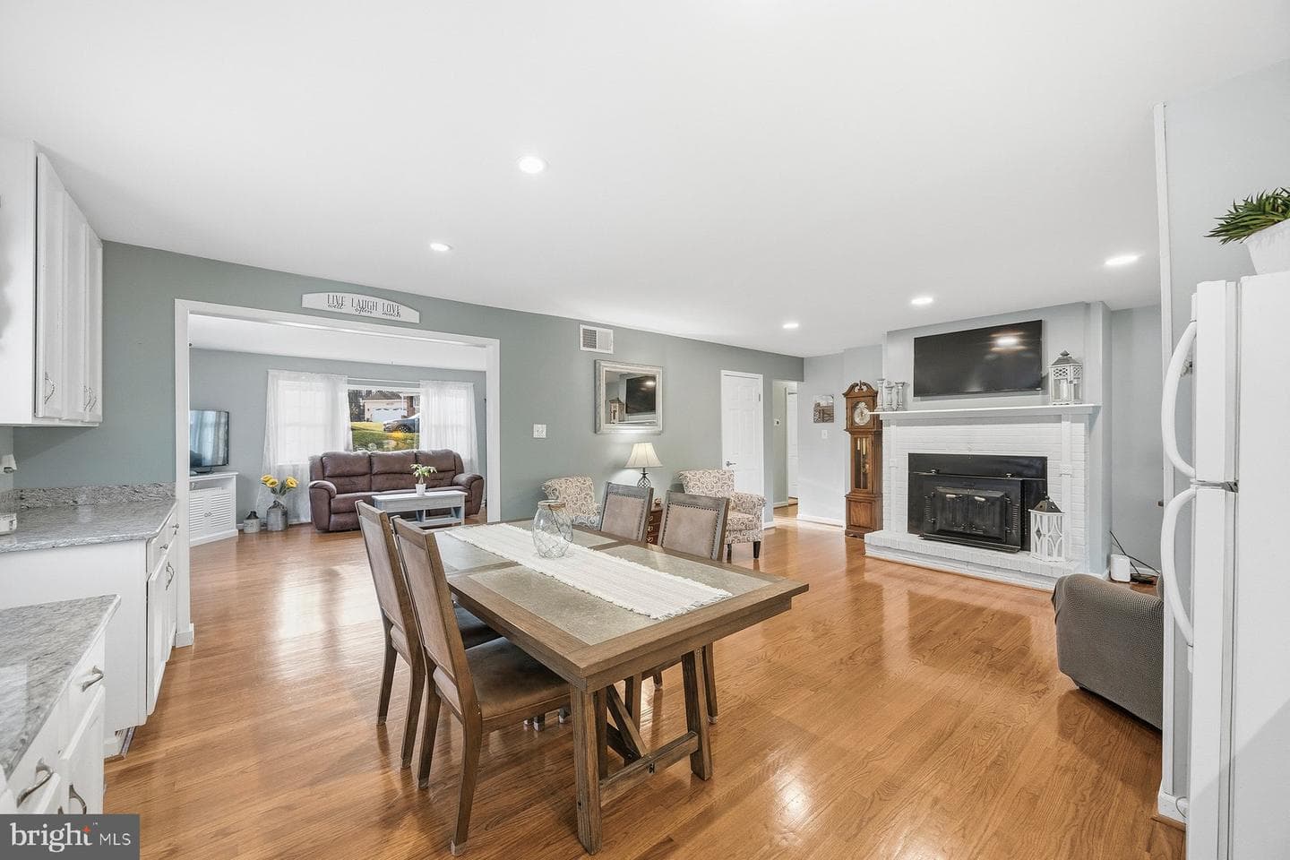5823 Dale Drive photo 18