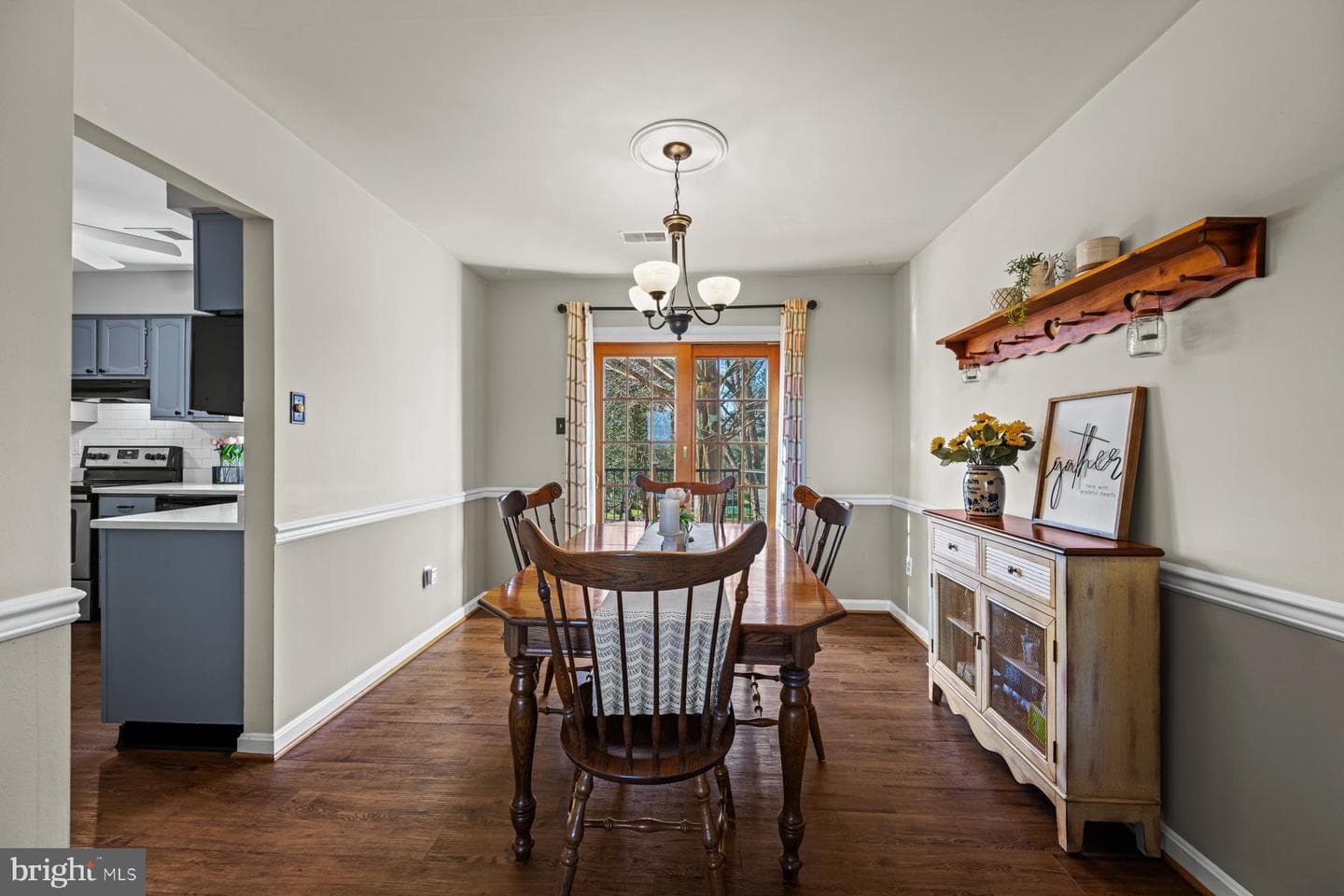 433 Obrecht Road photo 6