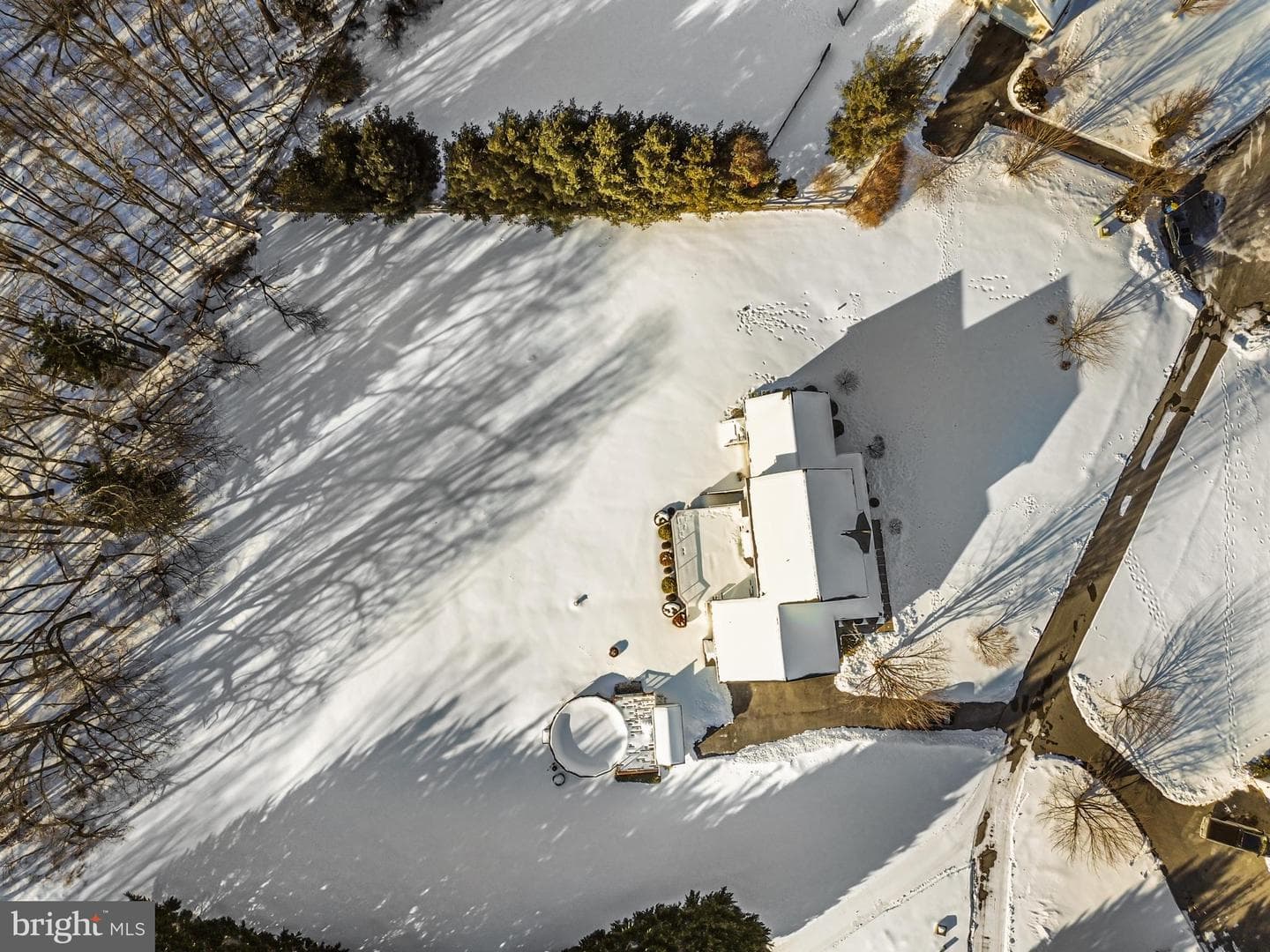 4710 Gold Finch Drive photo 16