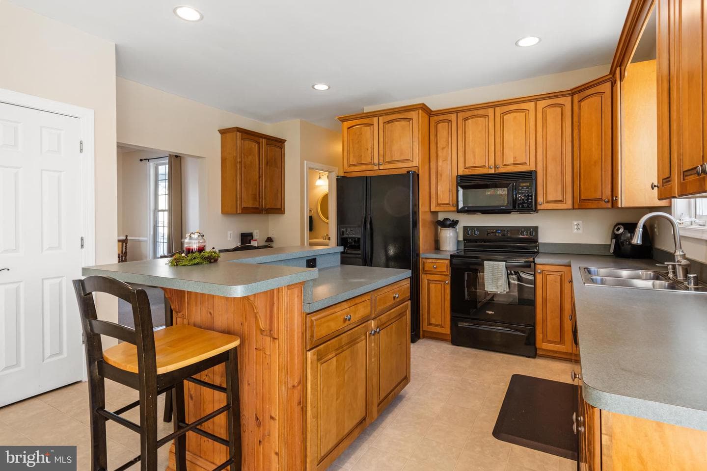 4710 Gold Finch Drive photo 31