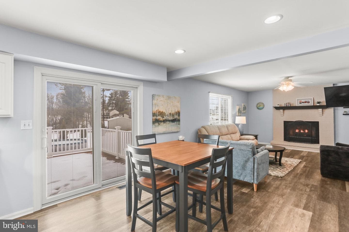 3776 London Bridge Road photo 4