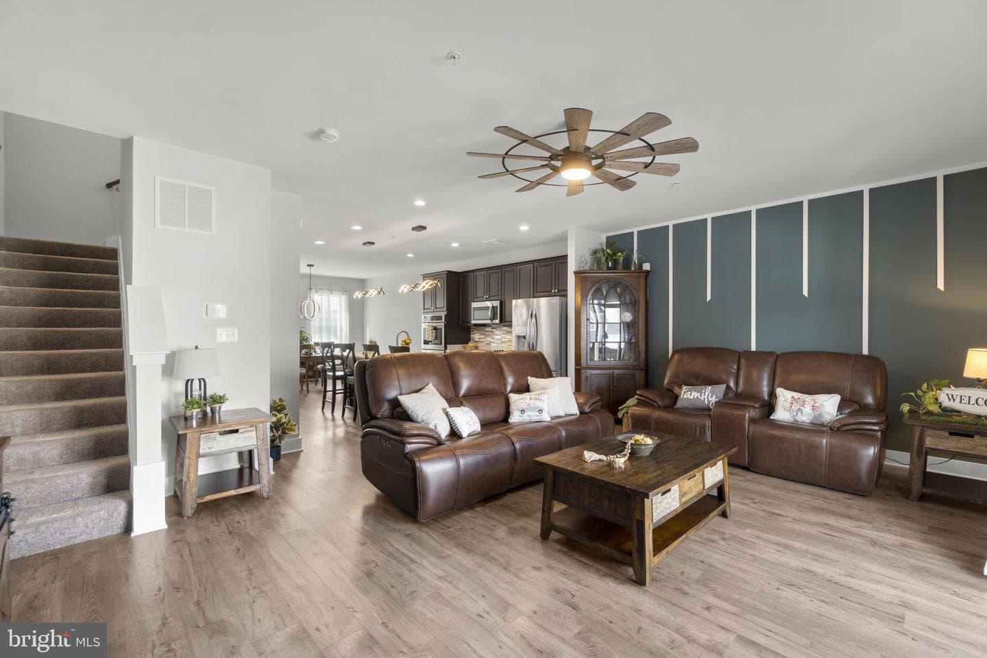 2757 Town View Circle photo 10