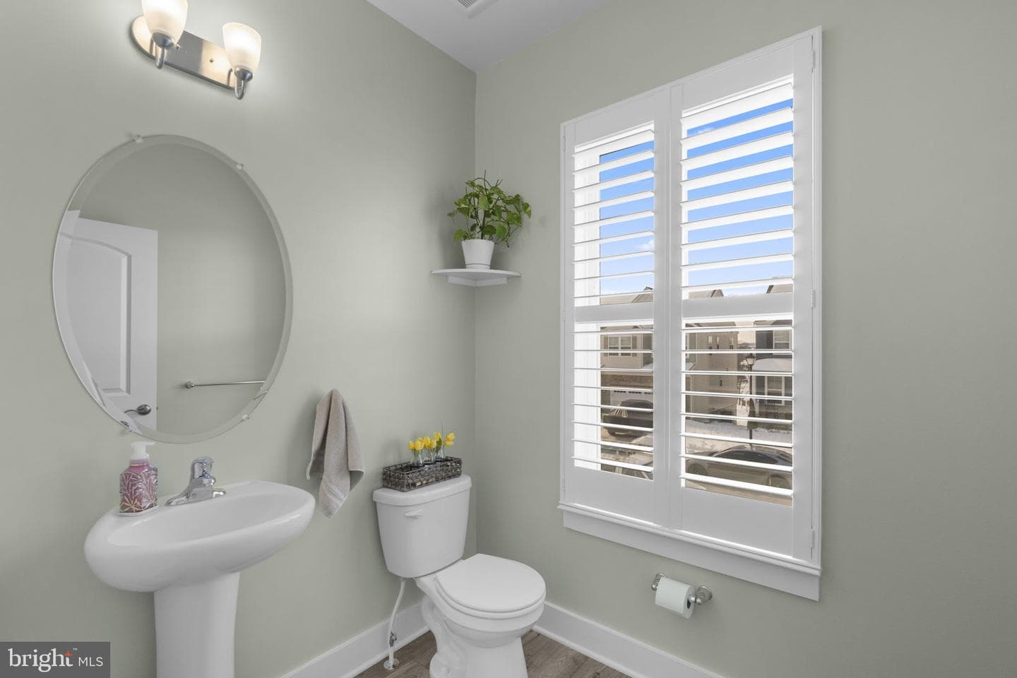 2757 Town View Circle photo 11