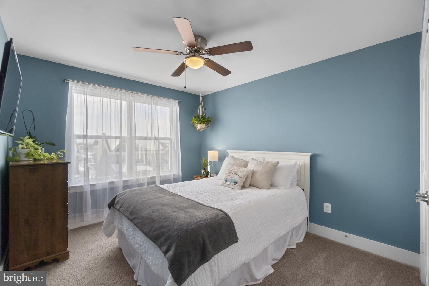 2757 Town View Circle photo 18