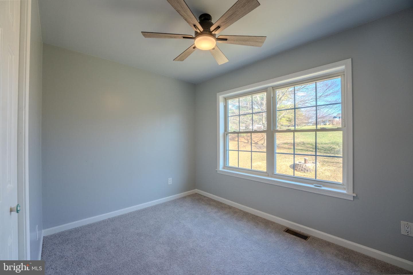 1460 Allen Way photo 11