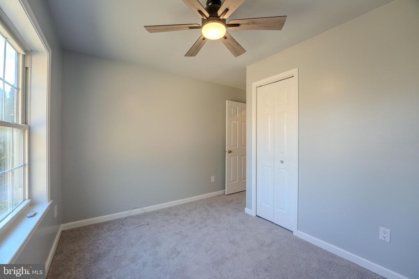 1460 Allen Way photo 12