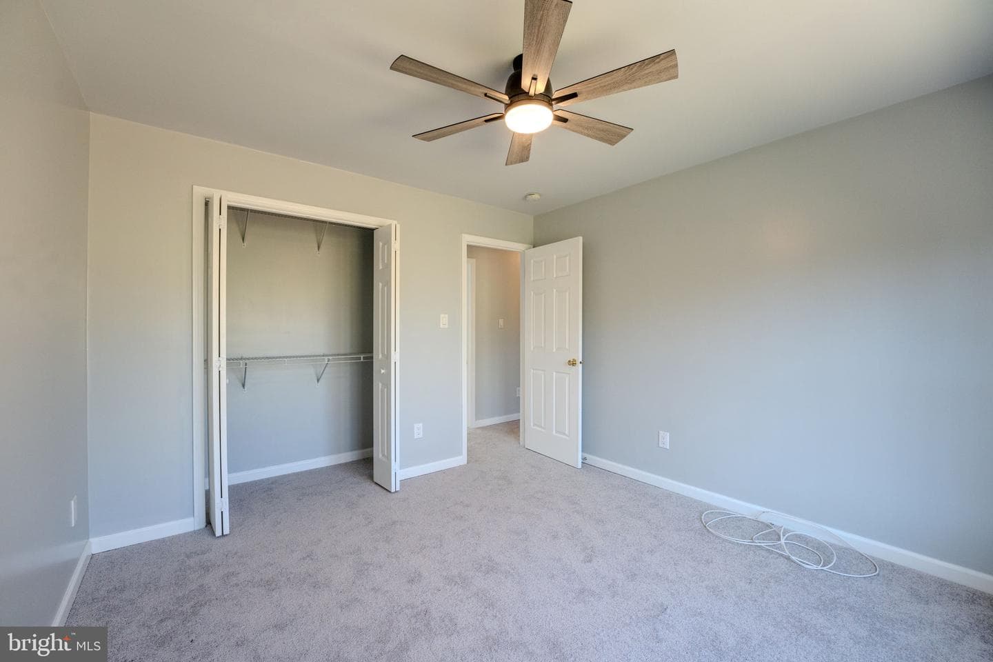 1460 Allen Way photo 14
