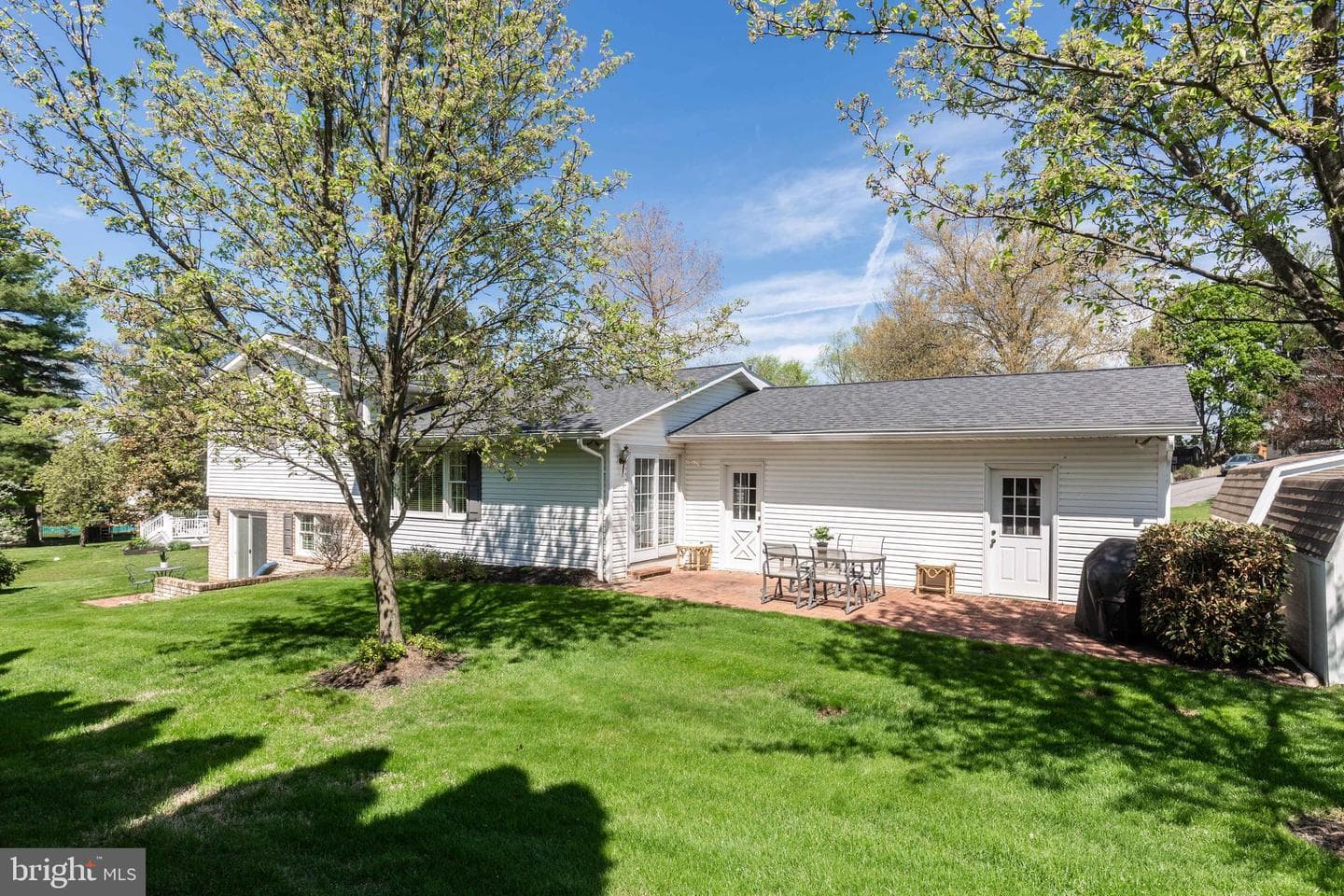 832 Winchester Drive photo 12