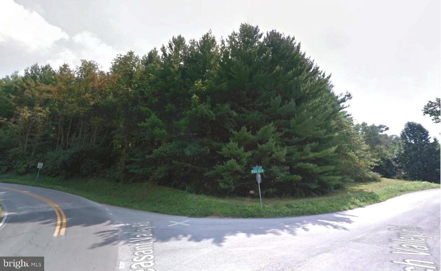 411 Pleasant Valley Road photo 8