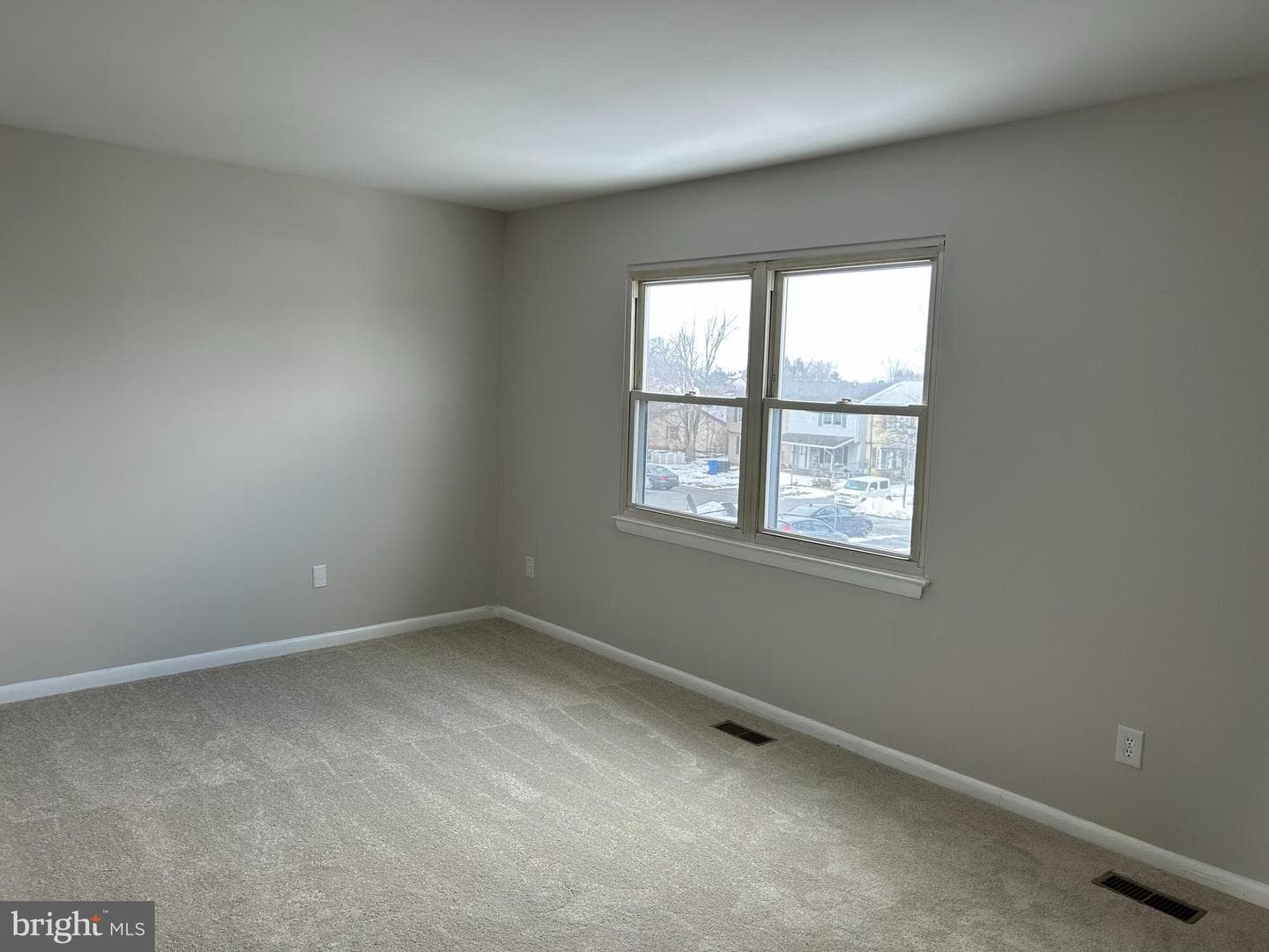417 Red Tulip Court photo 4