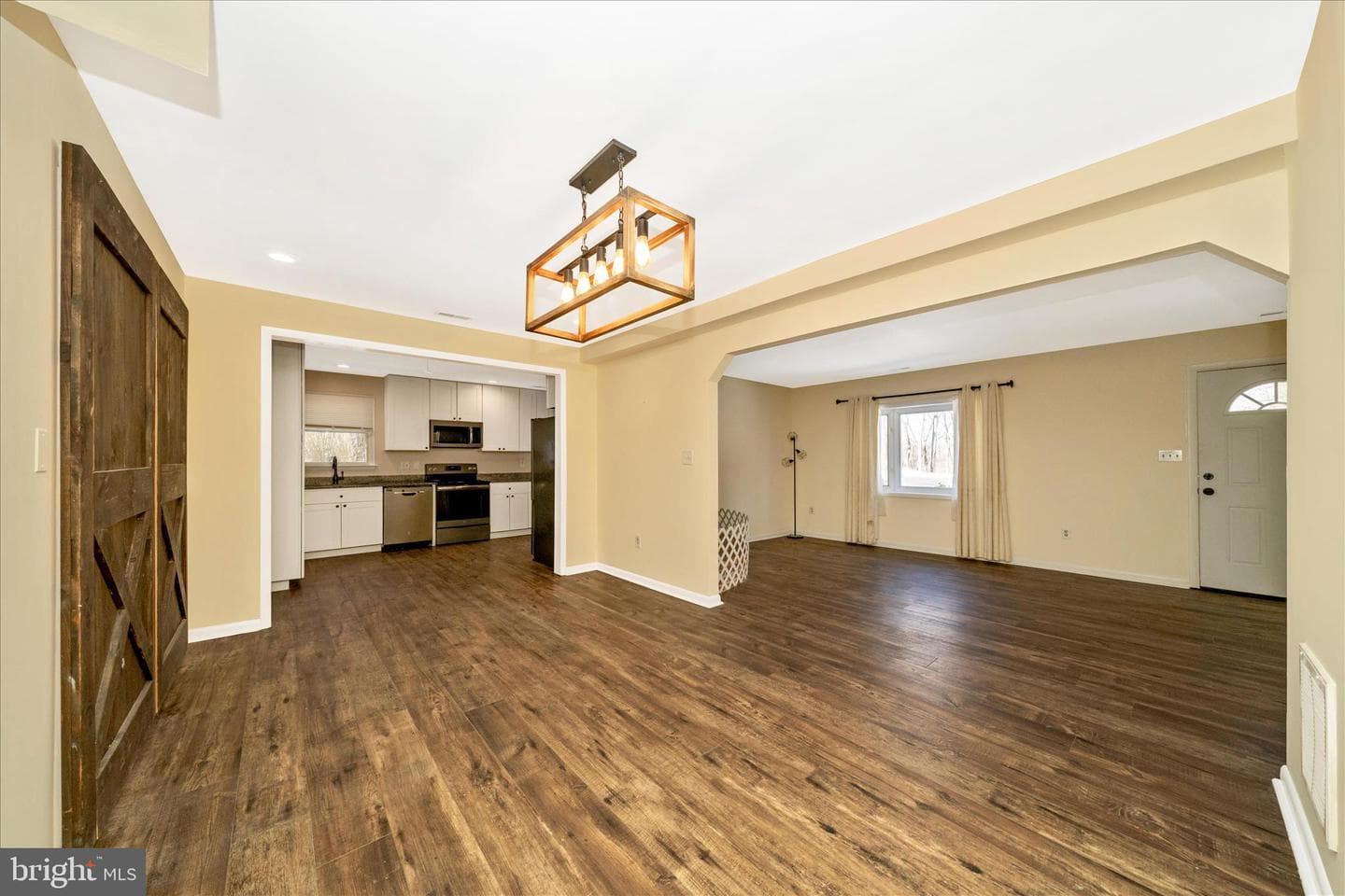 923 Klees Mill Road photo 11