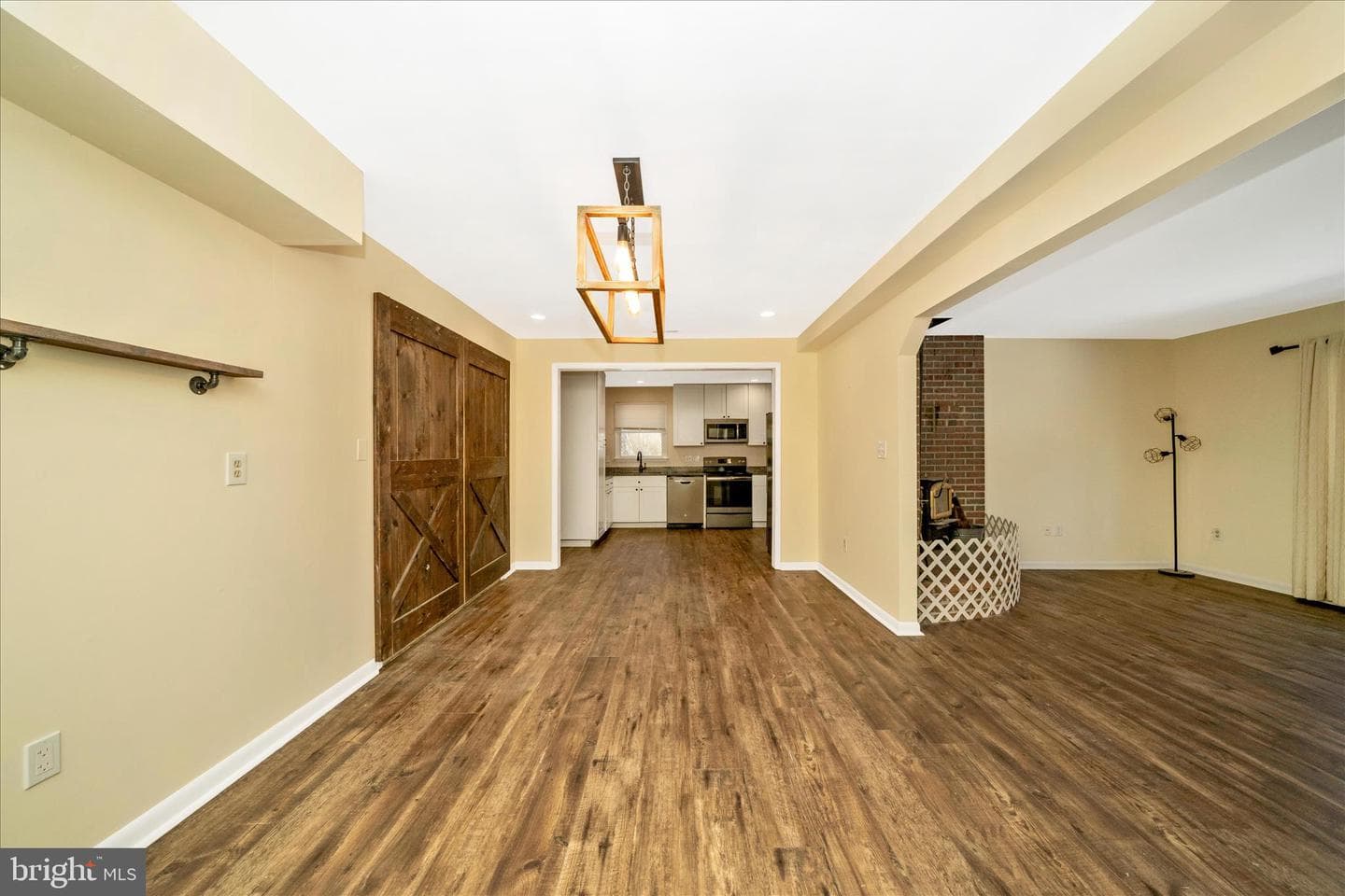 923 Klees Mill Road photo 13