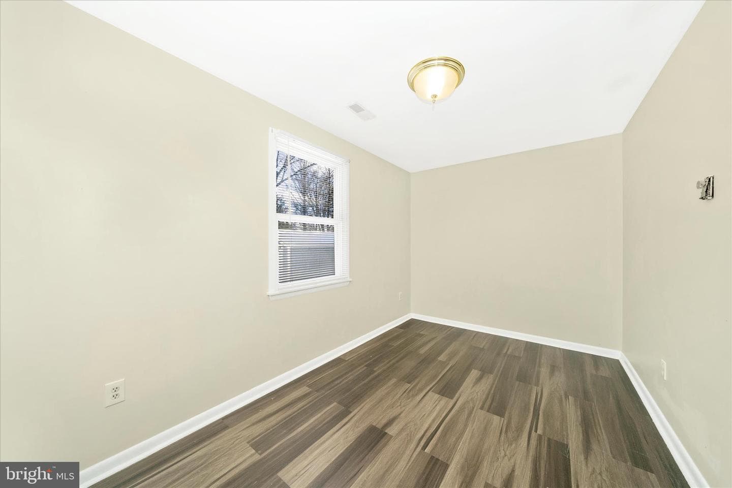 923 Klees Mill Road photo 25