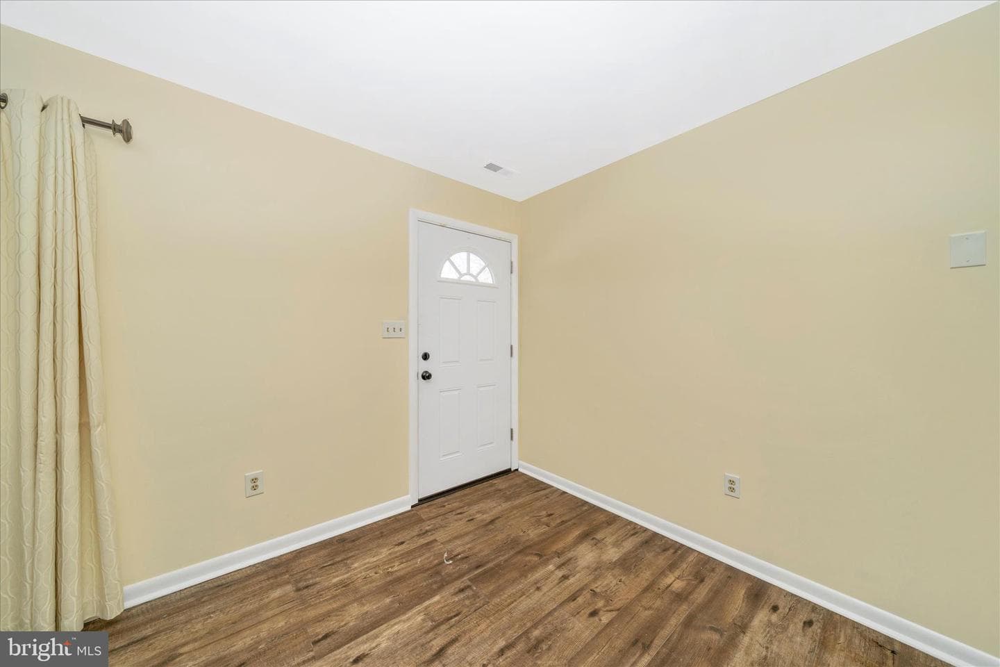 923 Klees Mill Road photo 3