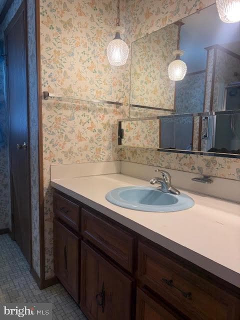 312 E Broadway Street photo 11