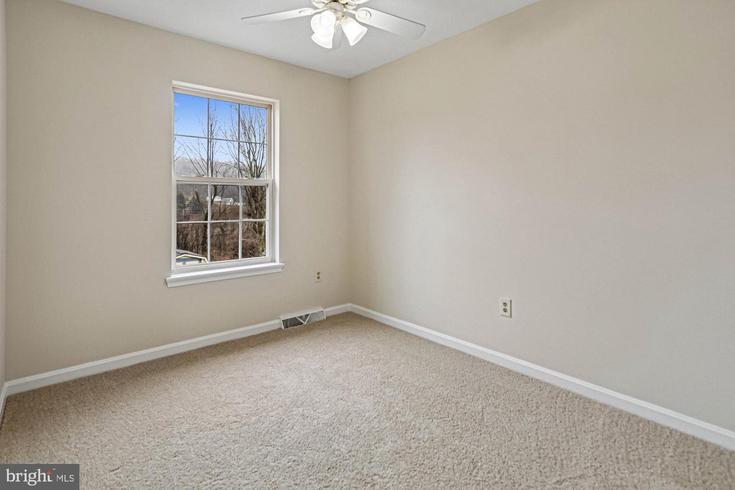 513 South Hills Court photo 15