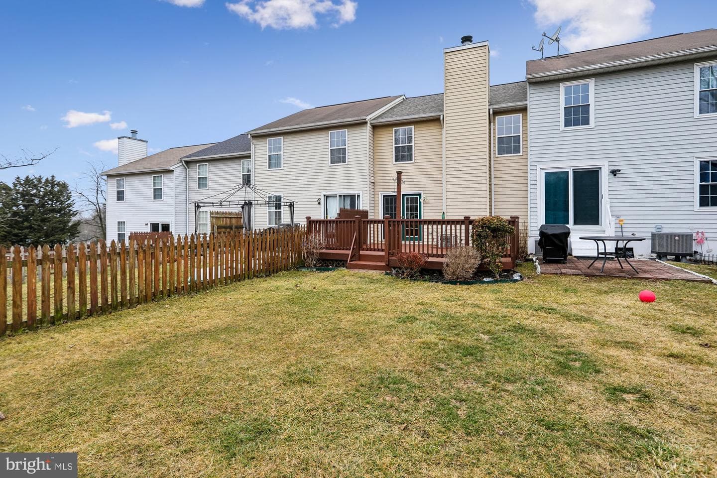 513 South Hills Court photo 33