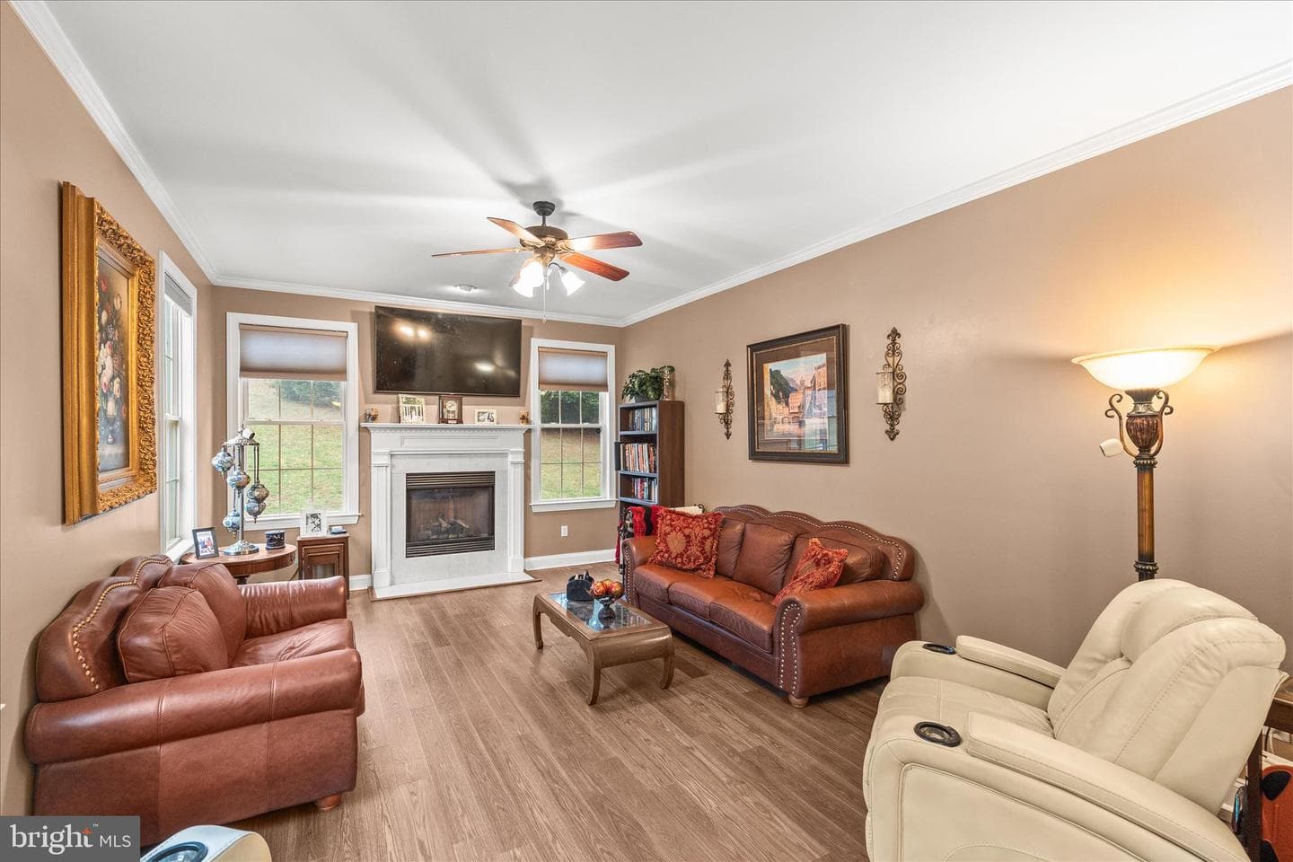 659 Downhill Drive photo 26