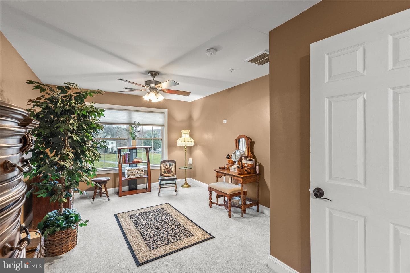 659 Downhill Drive photo 32