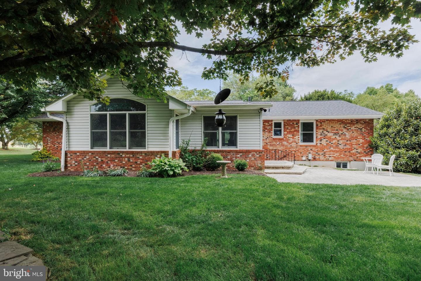107 White Way photo 44