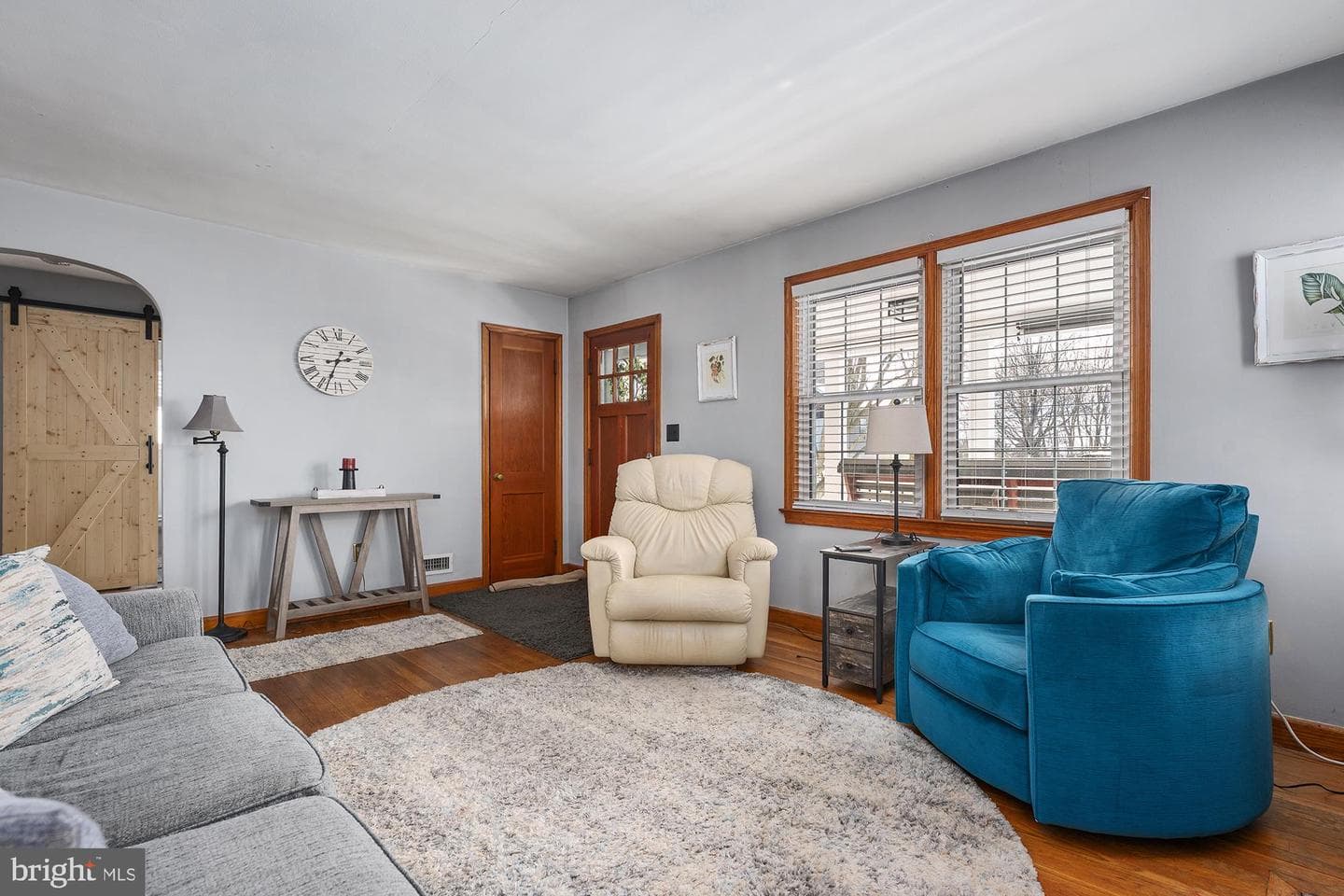 463 E Green Street photo 10
